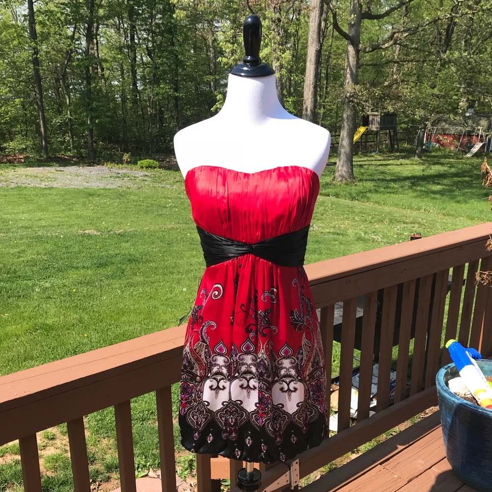 Bebe Linda Red Paisley Silk Strapless Dress NWT S
